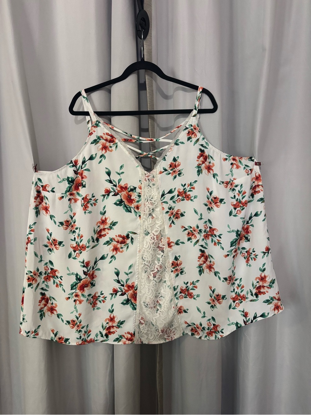 torrid White Floral Cold-Shoulder Camisole with Coral Flowers